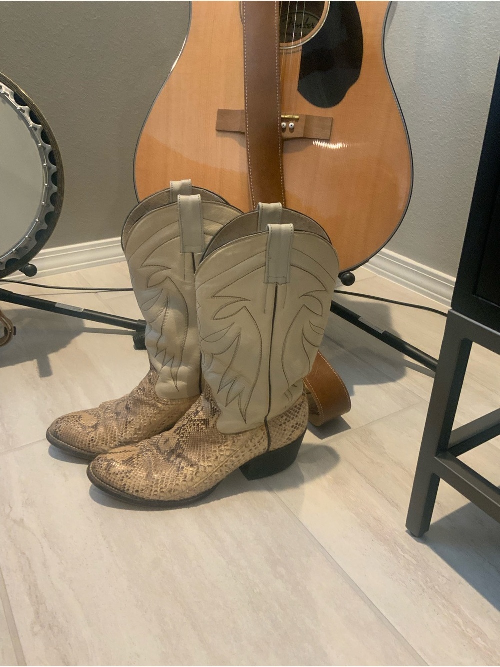 Women’s Dan Post Cowgirl Boots
